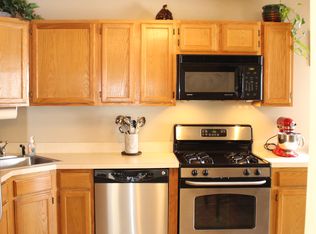 207 Woods Edge Dr, Succasunna, NJ 07876