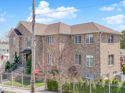 186 Laconia Ave, Staten Island, NY, 10305