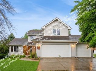 2106 Timberline Ln, Altoona, IA 50009