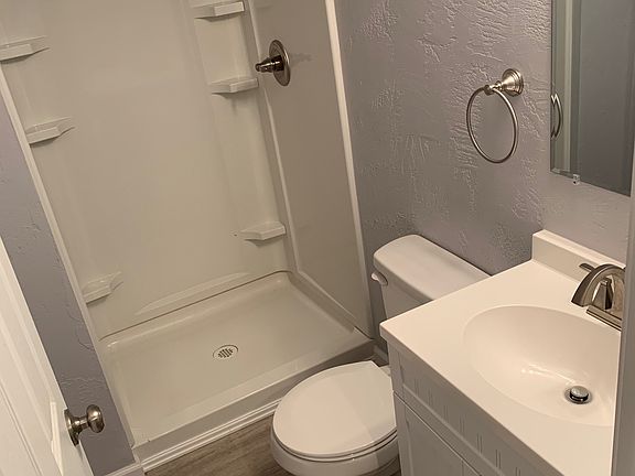 5th image of 8-26 E 1st Ave #18
