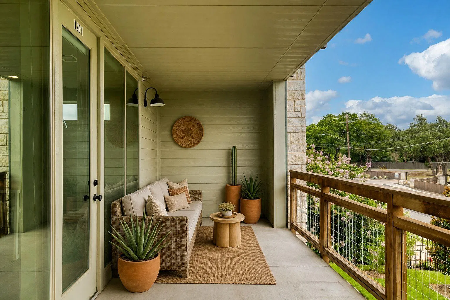 4704 Sunset Trl — Photo 2