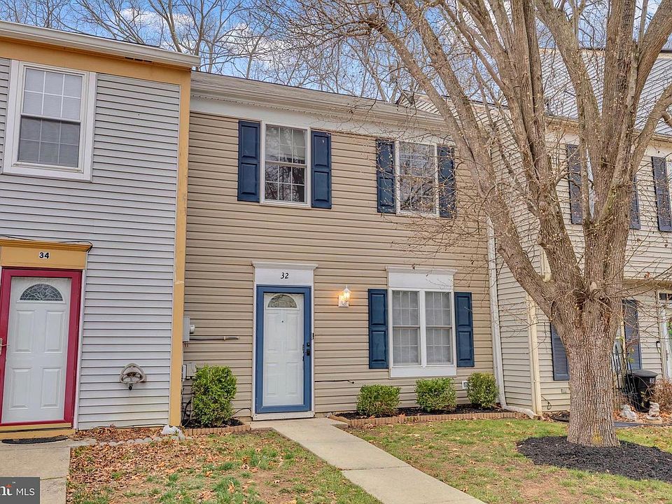 1st image of 32 Meadowside Ct