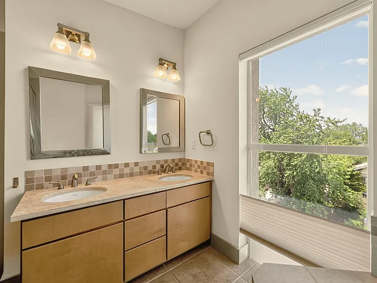 3200 Utica St — Photo 16