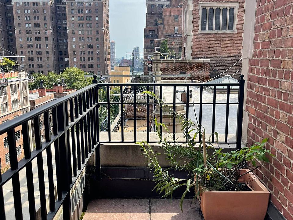 1st image of 304 E 41st St APT 1301A