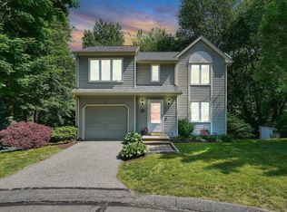 24 Butternut Ln #24, Milford, CT 06461
