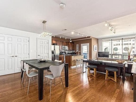 4th image of 160 N Wall St APT 203