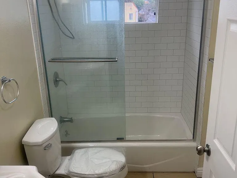 3856 S. Normandie Ave — Photo 13