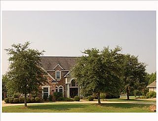 2nd image of 318 Crosscreek Dr