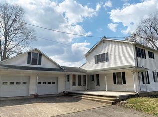 4325 Edinburg Rd, New Castle, PA 16102