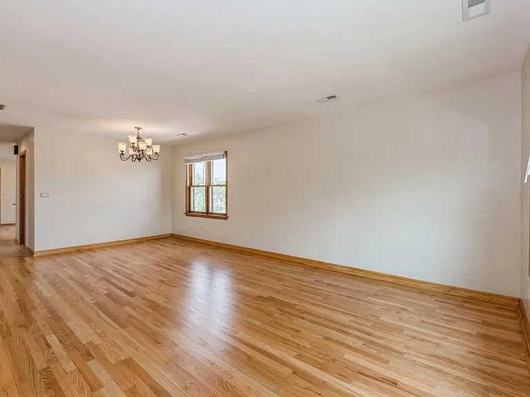 8108 N Oriole Ave #2 — Photo 9