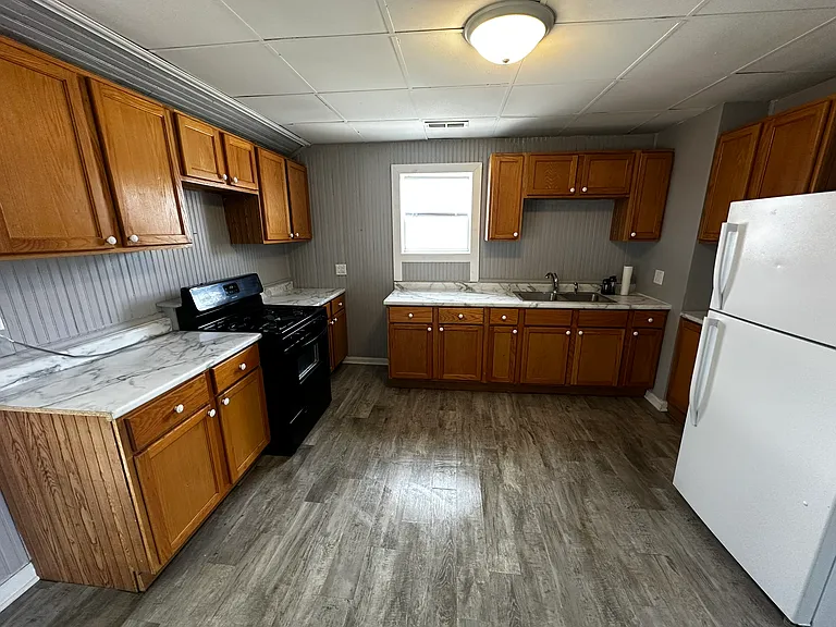 106 W Comanche Ave #2E — Photo 10