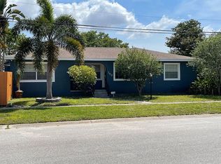 780 Almeda St N, Saint Petersburg, FL 33702