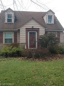 1st image of 326 Willard Ave SE