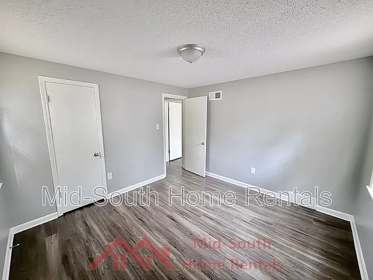 1733 Gowan Dr — Photo 16