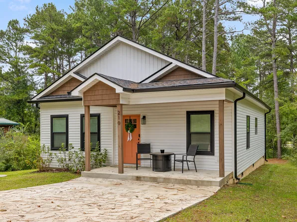 210 Neal Dr, Rossville, GA 30741