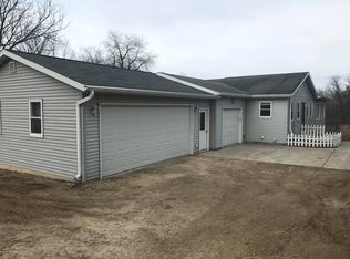 N9528 Argue Rd, New Glarus, WI 53574