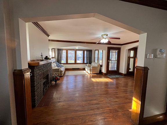 Extra large living room