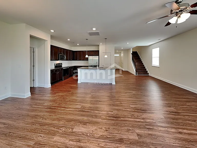 6114 Rosemore Ln — Photo 8