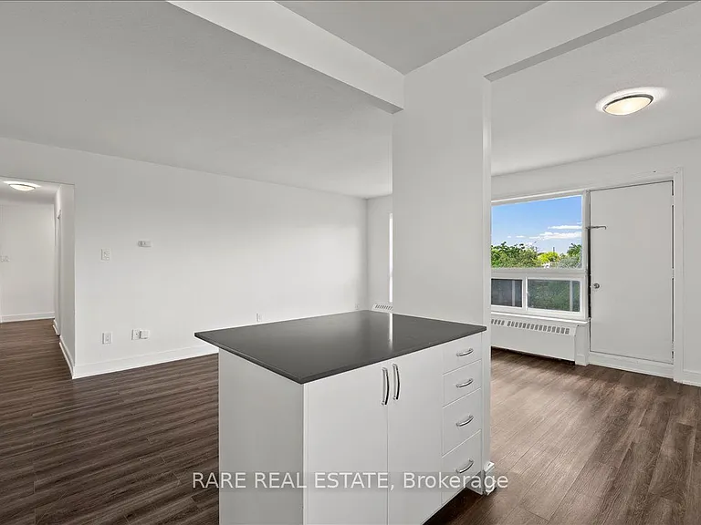 10 Garfella Dr #419 — Photo 11