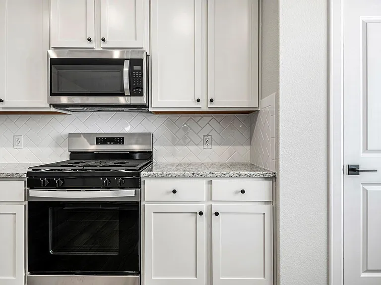 15683 Honey Cove Dr — Photo 12