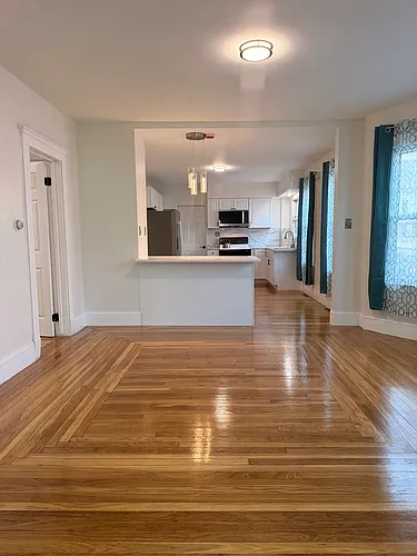 69 Elizabeth St #1 Photo 1