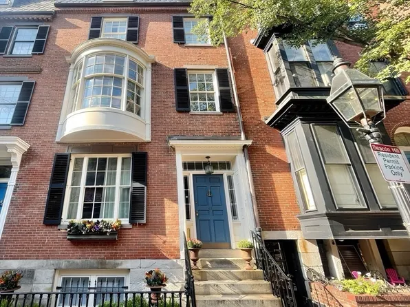 41 Chestnut St, Boston, MA 02108