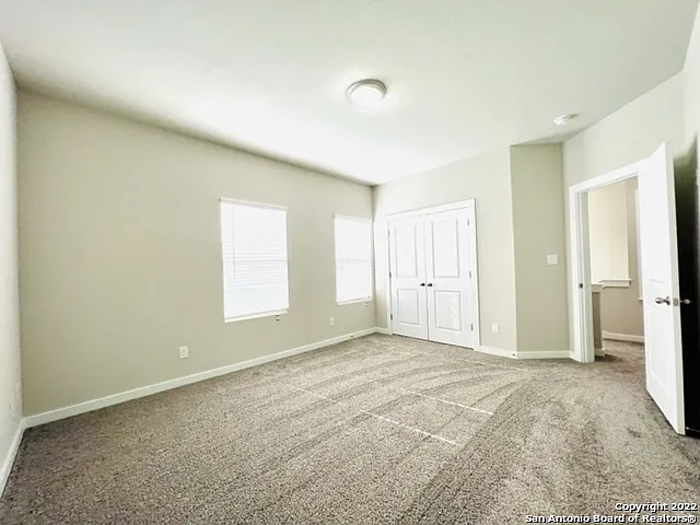 21518 James Charles — Photo 30