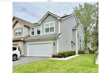 1436 Derby Ln, Mundelein, IL 60060