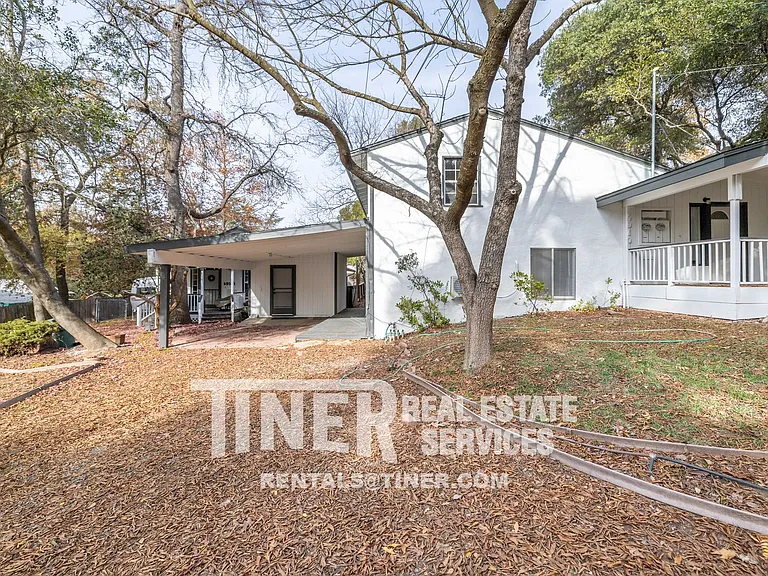 4910 Gastman Way #B — Photo 4