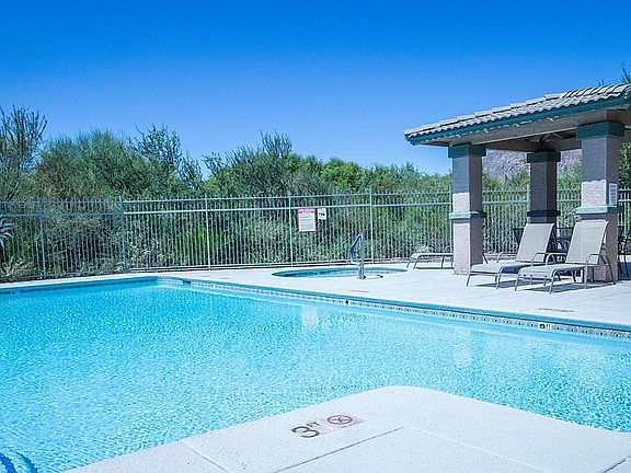 Pool & BBQ ramadas