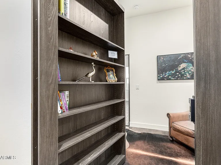 11491 N Luckenbach St — Photo 31