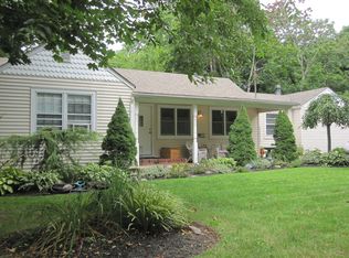 1 Bayles Ave, Stony Brook, NY 11790