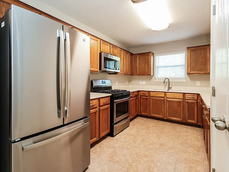10005 Sterling Place Dr — Photo 10