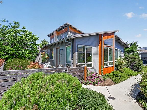 2nd image of 106 Dunn Cir
