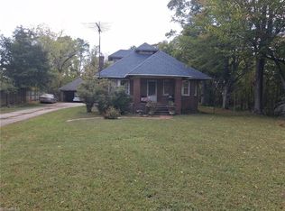 231 N Oakland Ave, Eden, NC 27288