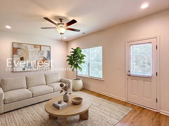 2nd image of 1808 Hemlock Ave