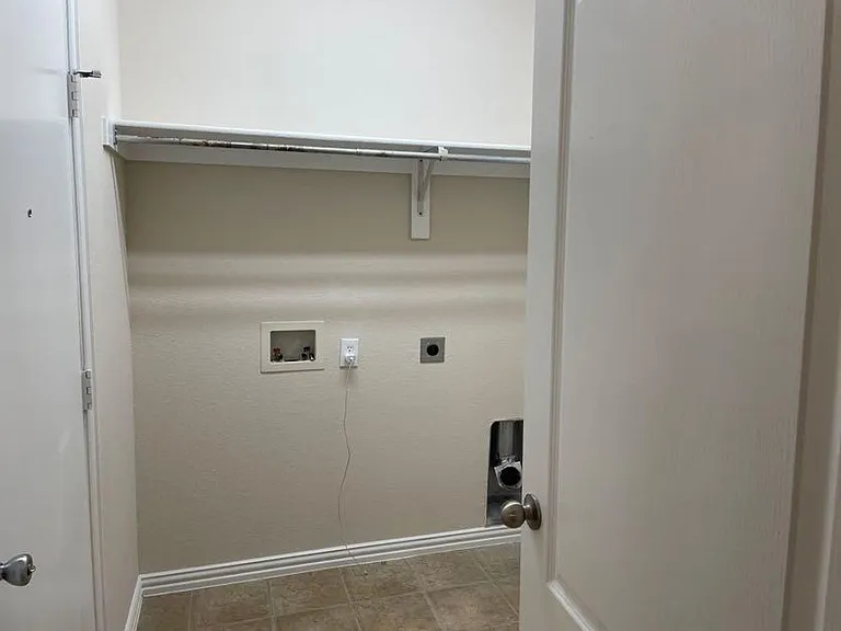 9845 McFarring Dr — Photo 27