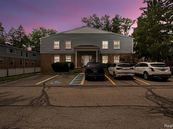 503 E University Dr, Rochester, MI 48307