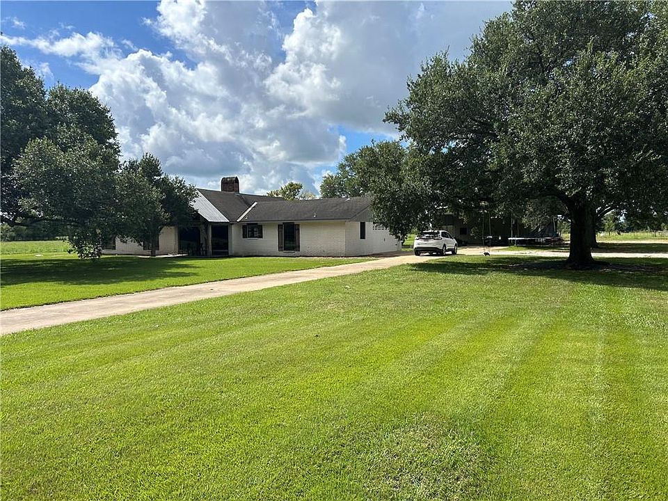 1st image of 768 Lamourie Rd