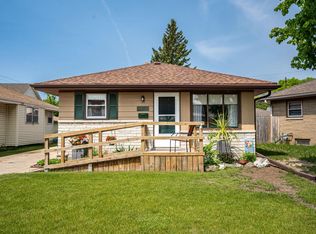 5631 N 92nd St, Milwaukee, WI 53225