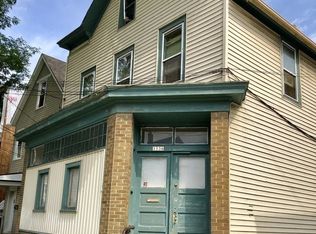 1136 E Kane Pl, Milwaukee, WI 53202