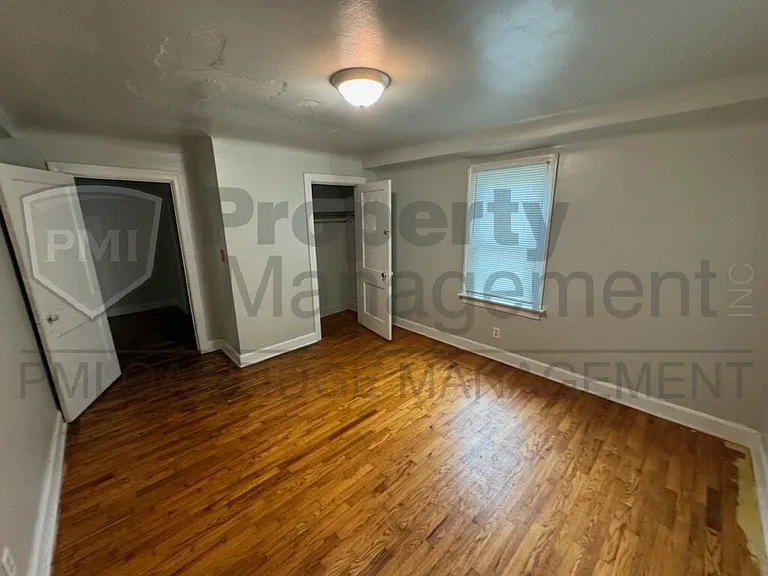 906 Race Dr #1 — Photo 8