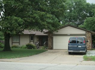 630 N Parkdale St, Wichita, KS 67212