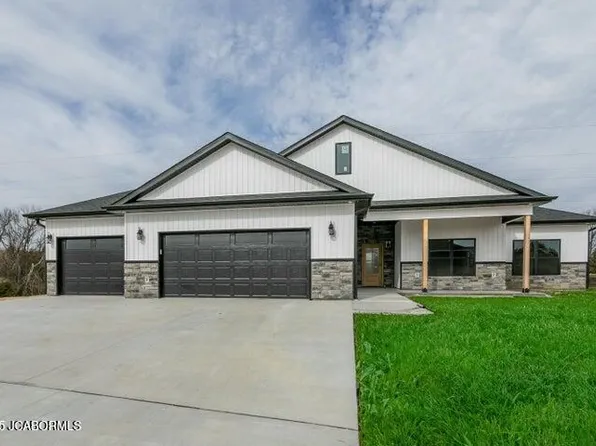 2427 Payne Farm Rd, Holts Summit, MO 65043