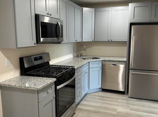 77 Memorial Pkwy #3, Atlantic Highlands, NJ 07716