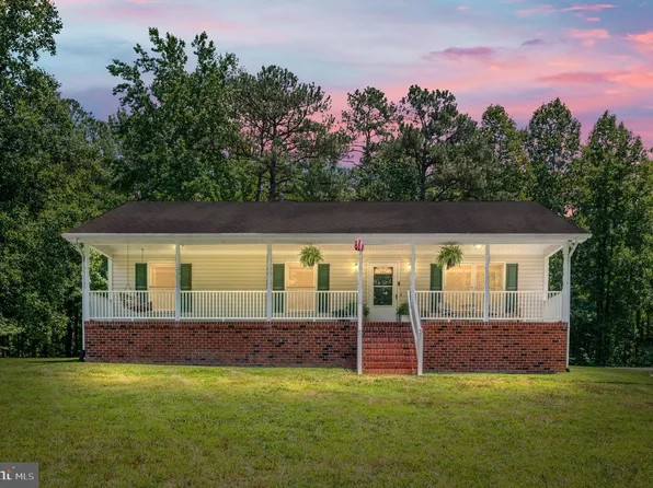 14373 Countyline Church Rd, Woodford, VA 22580