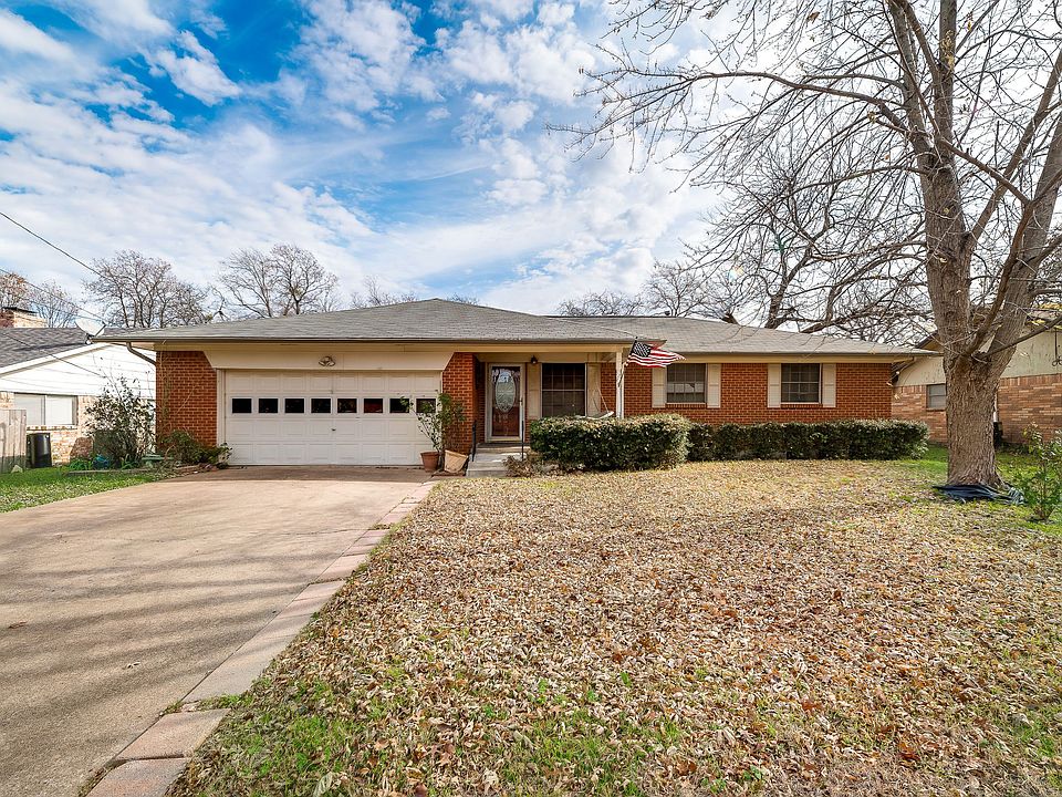 123MeadowRidgeDr_01.jpg