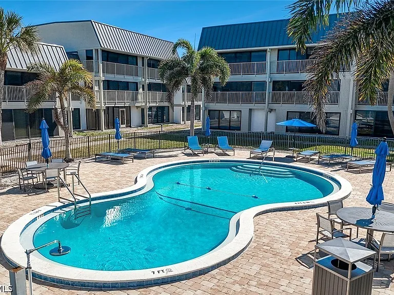 760 Sextant Dr #321 — Photo 11
