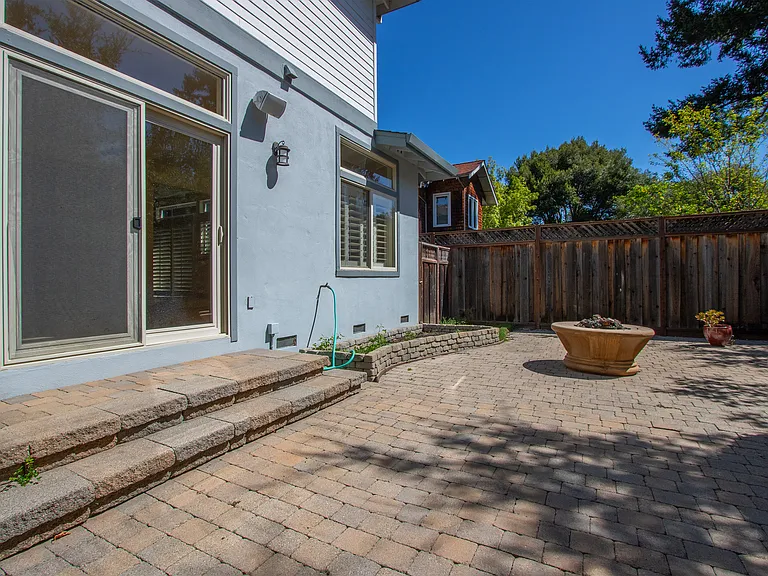 111 Misty Ct — Photo 34