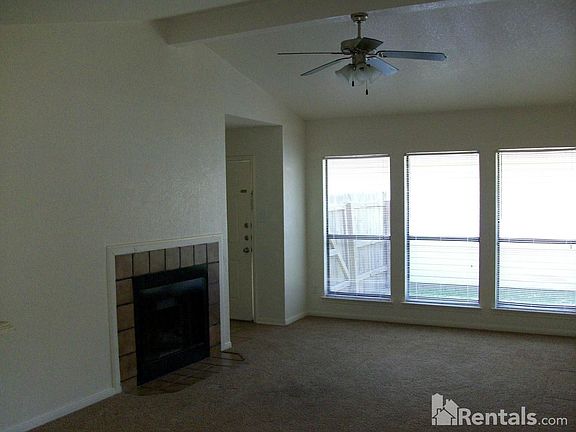 2nd image of 2612 Skyline Dr